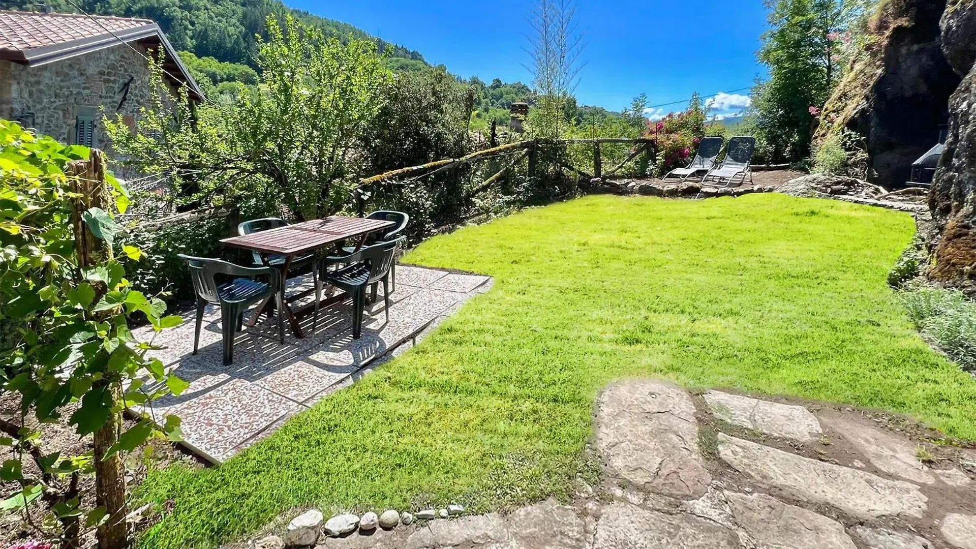 Beautiful Home In Sambuca With Wifi San Romano Dom wakacyjny